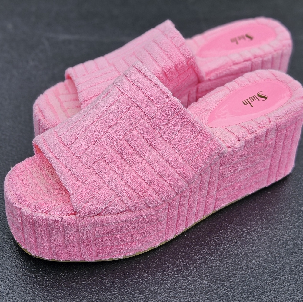 Pink Platform Sandals. Size 8